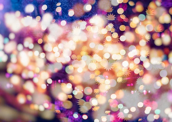 Fondo abstracto con luces y estrellas bokeh desenfocadas — Foto de Stock