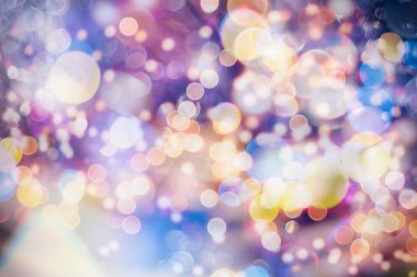 Doğal Bokeh ve parlak altın ışık şenlikli arka plan. Vintage sihirli arka plan rengi ile