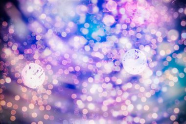 Bokeh ışıkları ve yıldız desenli şenlikli soyut arkaplan