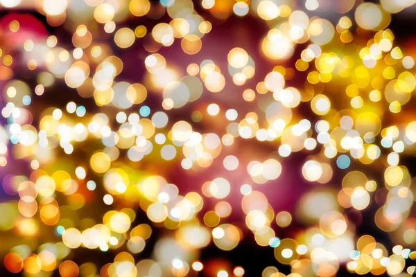 Festive Background with Natural Bokeh and Bright Golden Lights. Винтажный волшебный фон с цветом — стоковое фото