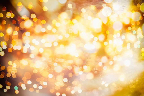 Festive Background with Natural Bokeh and Bright Golden Lights. Винтажный волшебный фон с цветом — стоковое фото