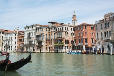 Güzel Grand Canal Venedik, İtalya. Dünyanın en ünlü turistik yerlerinden biridir. Ünlü tarihi binalar 