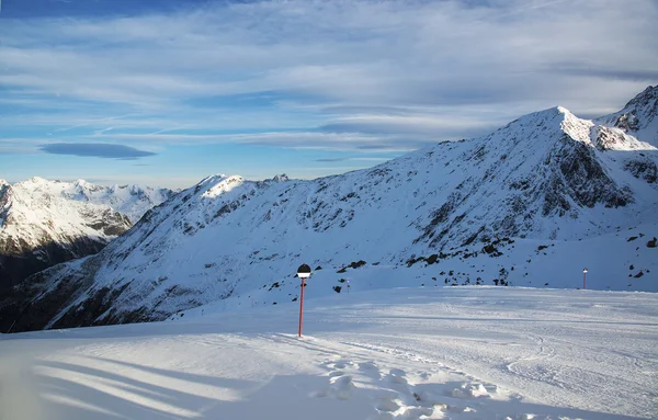 Alpi nella stazione sciistica invernale di Ischgl - Alpi montane, Austria — Foto Stock