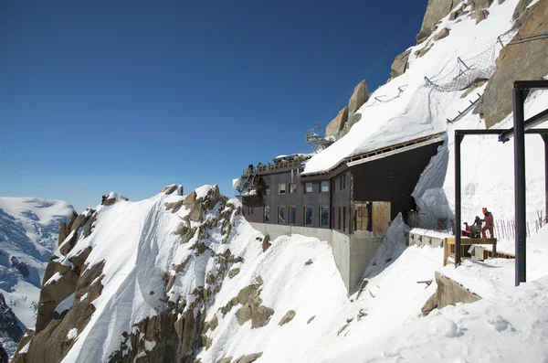 Mountain Peak Aiguille du Midi, CHAMONIX, França Altitude: 3842 metros — Fotografia de Stock