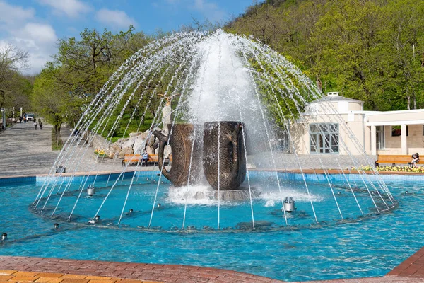 Fontein Vorm Van Mokken Het Resortpark Zheleznovodsk Stavropol Territory Rusland — Stockfoto