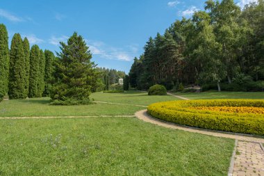 Kislovodski Tatil Köyü Parkı. Güller Vadisi 'ne bakın.