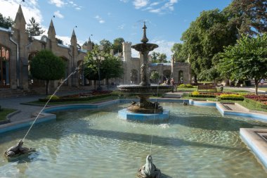 Narzannaya Galerisi, Rusya 'nın Stavropol Krai bölgesindeki Kislovodsk spa şehrindeki Kurortny Bulvarı' nda bulunan tarihi bir binadır.