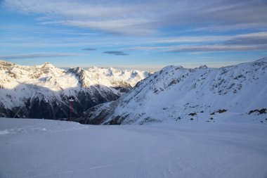 Avusturya dağlarında. Alpler.