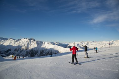 Avusturya dağlarında. Alpler.