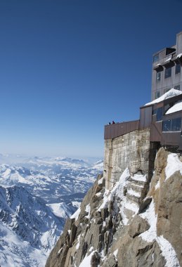 Alpler üzerinden aiguille du midi Dağı manzarası