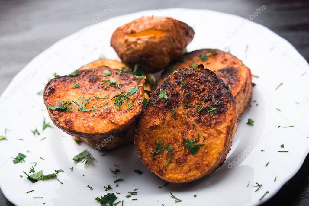 grilled potatoes with herbs