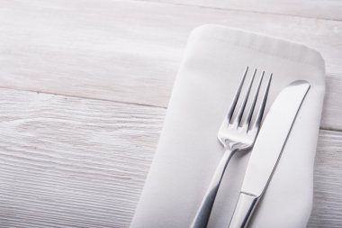 metal çatal ve bıçak