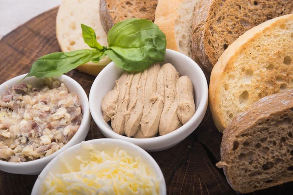 Çeşitli ekmek dilimleri — Stok fotoğraf