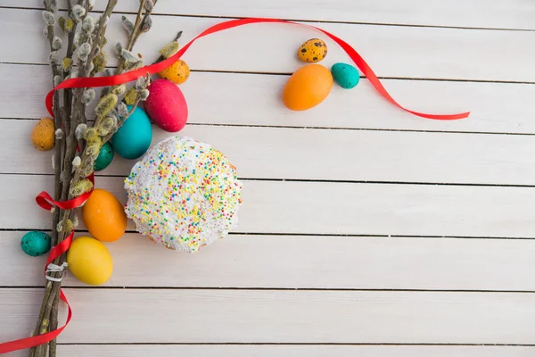 Easter eggs and willow tree — Stock Photo, Image