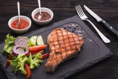 Sebzeli ızgara biftek