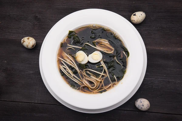 Smakelijke udon soep — Stockfoto