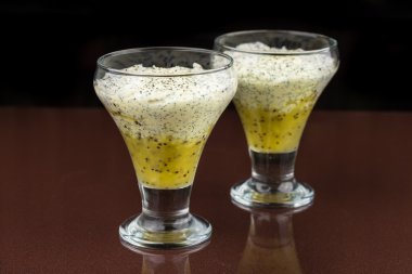 lezzetli kivi kokteyl