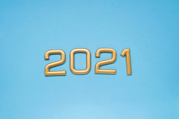 Gott Nytt 2021 Gyllene Siffror Blå Bakgrund Ovanifrån — Stockfoto