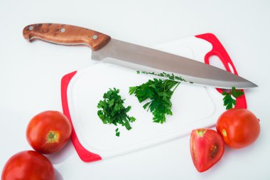 mutfak bıçağı ve domates