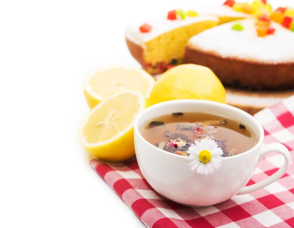 Sweet snack avec thé et tarte — Photo