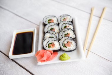 somon ve peynir rulo