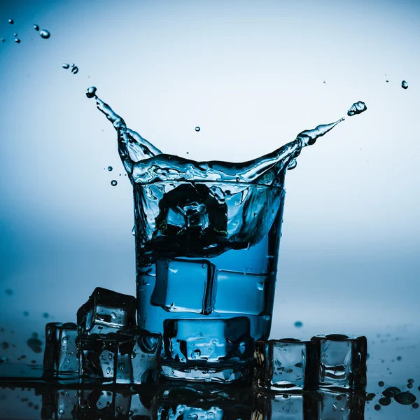 Splash of water in glass — Stock Photo, Image
