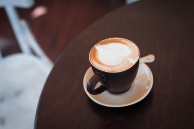 Crema ile kahve fincanı