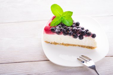 Frenk üzümü pastasından