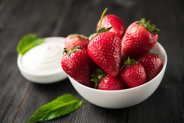 Fresas frescas maduras — Foto de Stock