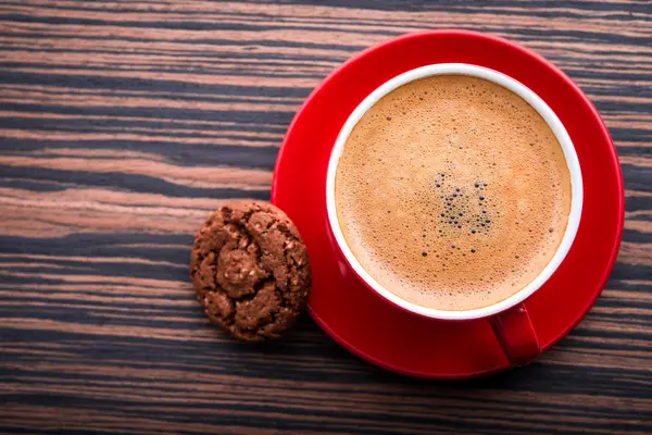 Taza de café rojo —  Fotos de Stock