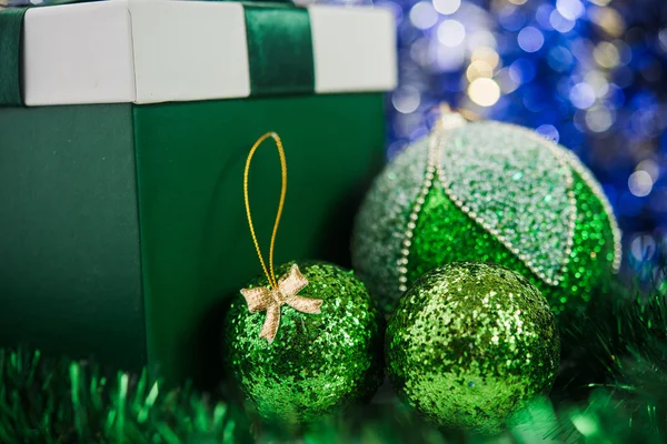 Christmas balls and gift box — Stock Photo, Image