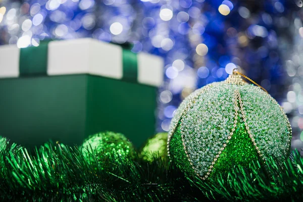 Bolas de Navidad verde —  Fotos de Stock