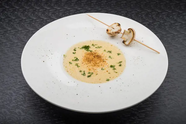 Lezzetli mantar çorbası — Stok fotoğraf