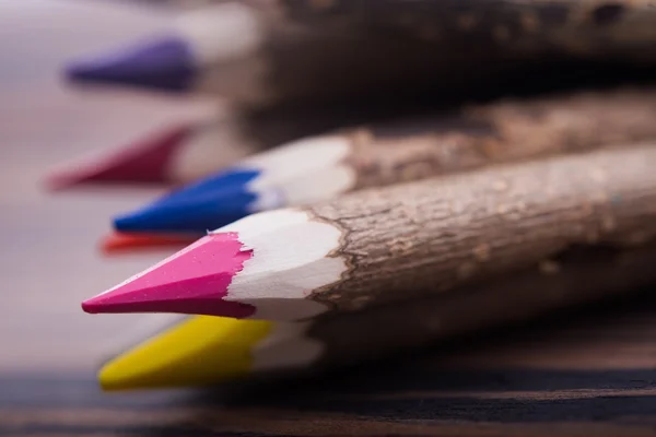 Gros plan sur les crayons de couleur — Photo