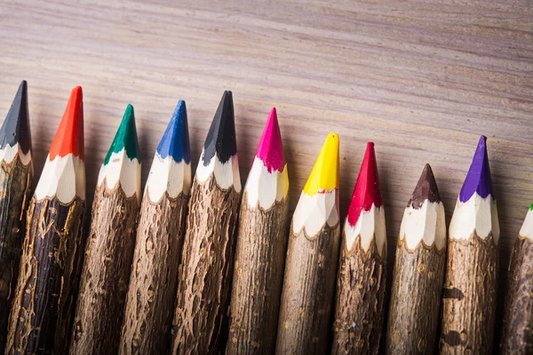 Крупним планом кольорові олівці — стокове фото