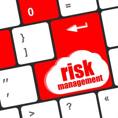 Risk yönetimi düğmesi olan klavye, İnternet konsepti