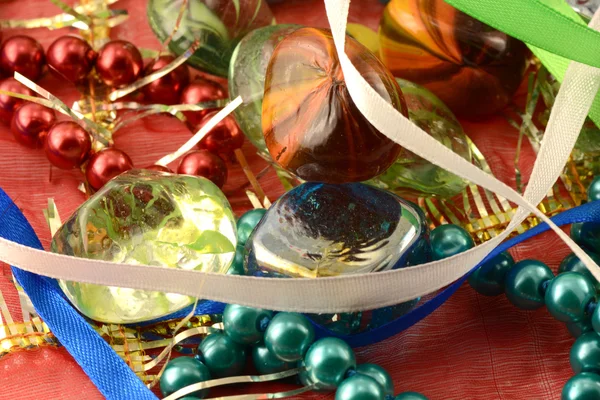 Elegante Perlen und Steine mit Bändern Set — Stockfoto