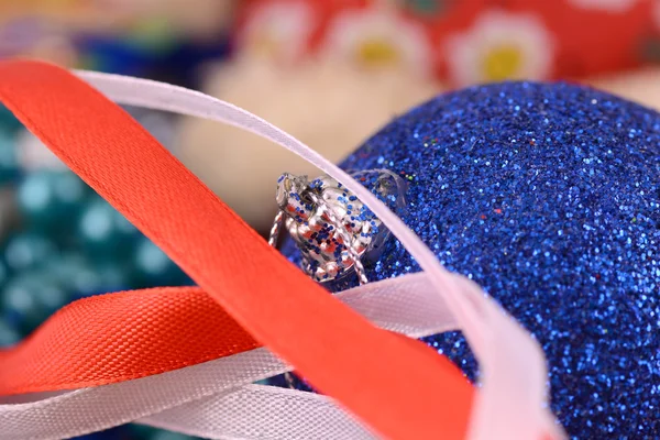 Blaue Kugeln, Weihnachtskarte, Nahaufnahme, Makro — Stockfoto