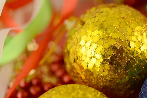 Weihnachtskugeln aus nächster Nähe. Neujahrsdekoration — Stockfoto