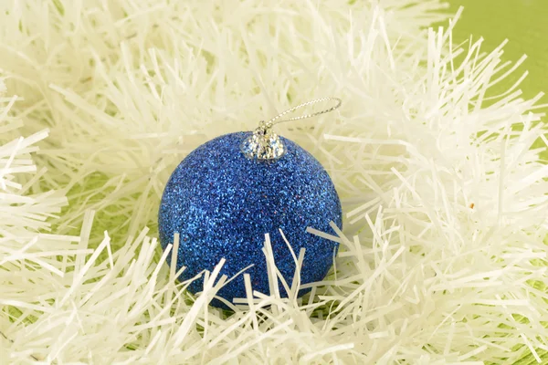 Vánoční pozadí s modrými nový rok kuličky — Stock fotografie