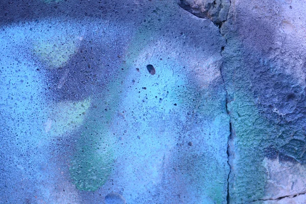 Kaba dokulu mavi duvar