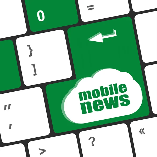 Palabra de noticias móviles en el teclado negro y botón verde — Foto de Stock