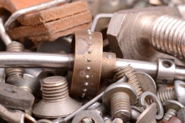 Farklı vida ve diğer bölümleri kapat