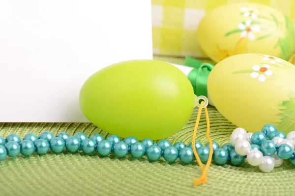 Easter background with eggs and gift box — Stock Photo, Image