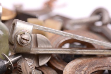 Farklı vida ve diğer bölümleri kapat