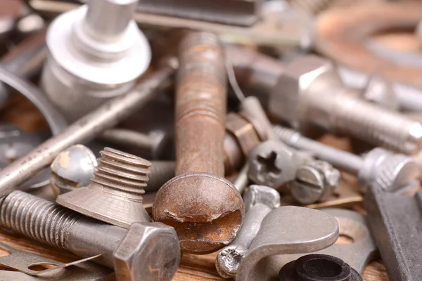 Farklı vida ve diğer bölümleri kapat