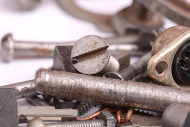 Farklı vida ve diğer bölümleri kapat