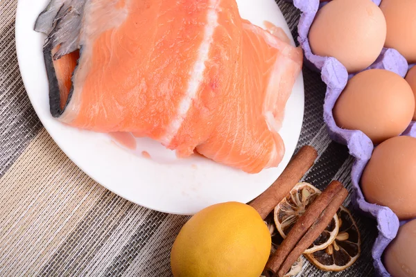 Slice of red fish salmon with fruits — Stock Photo, Image