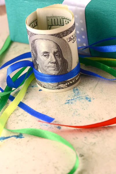 American money dollars and green gift box — Stock Photo, Image