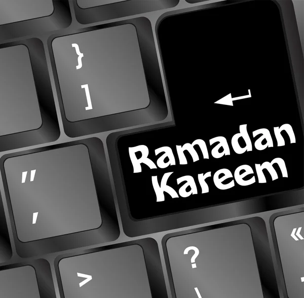 Teclado de computadora con palabra kareem ramadán en él — Foto de Stock